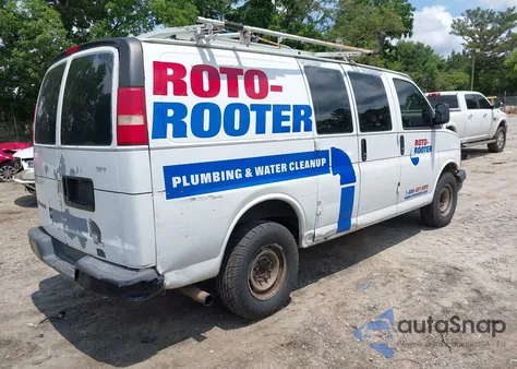 2007 Chevrolet Express Work Van из США, поврежденный, VIN 1GCGG25V571239588